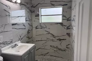 9283 SW 39th St, Miami, FL 33165 - Photo 5