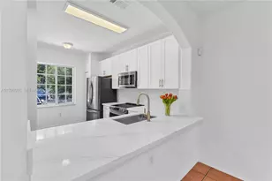 15750 SW 92nd Ave, Palmetto Bay, FL 33157 - Photo 9