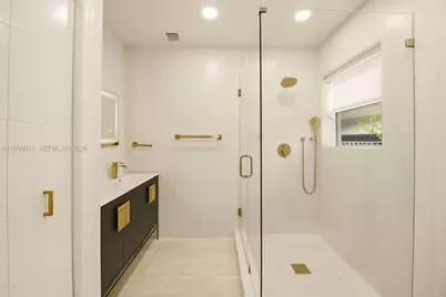 725 W 51st St, Miami Beach, FL 33140 - Photo 11