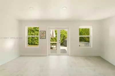 725 W 51st St, Miami Beach, FL 33140 - Photo 19