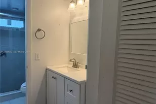 5851 NW 62nd Ave, Tamarac, FL 33319 - Photo 11