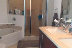 79 SW 12th St, Miami, FL 33130 - Photo 15