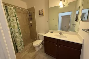 290 NW 109th Ave, Miami, FL 33172 - Photo 9