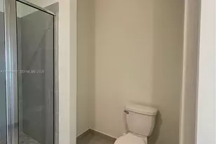 8167 NW 41st St, Doral, FL 33166 - Photo 21