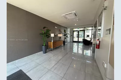 8167 NW 41st St #E-409, Doral, FL 33166 - Photo 3