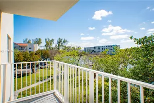 8260 SW 210th St, Cutler Bay, FL 33189 - Photo 17