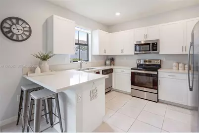 3364 W 108th St, Hialeah, FL 33018 - Photo 5