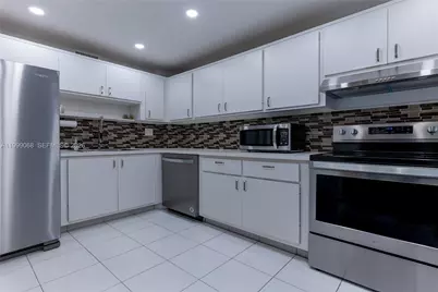 500 Three Islands Blvd #1110, Hallandale Beach, FL 33009 - Photo 1