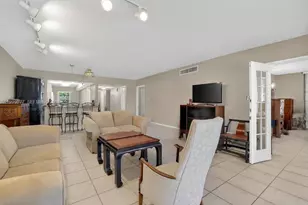 823 Cypress Blvd, Pompano Beach, FL 33069 - Photo 11