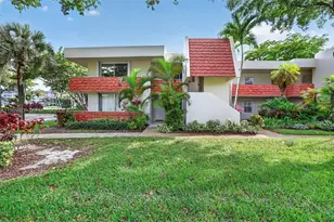 823 Cypress Blvd, Pompano Beach, FL 33069 - Photo 1