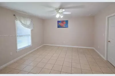 825 Costa Pl, Lehigh Acres, FL 33972 - Photo 9