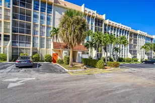 701 Three Islands Boulevard, Hallandale Beach, FL 33009 - Photo 25