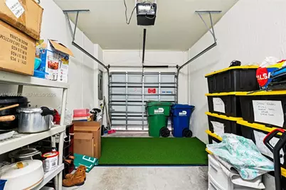 18431 NW 89th Ct, Hialeah, FL 33018 - Photo 43