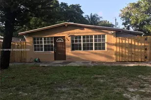 320 Ipswich St, Boca Raton, FL 33487 - Photo 1