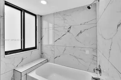 17532 NW 61st Ct N, Hialeah, FL 33015 - Photo 77