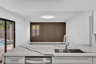 17532 NW 61st Ct N, Hialeah, FL 33015 - Photo 39