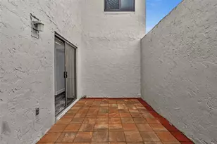 17532 NW 61st Ct N, Hialeah, FL 33015 - Photo 53