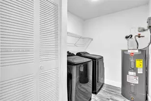 17532 NW 61st Ct N, Hialeah, FL 33015 - Photo 51