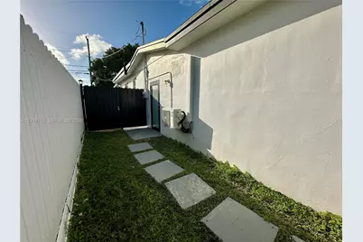 9292 Jamaica Dr #B, Cutler Bay, FL 33189 - Photo 3