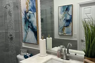 7690 S Southwood Cir, Davie, FL 33328 - Photo 29