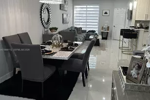 7690 S Southwood Cir, Davie, FL 33328 - Photo 9