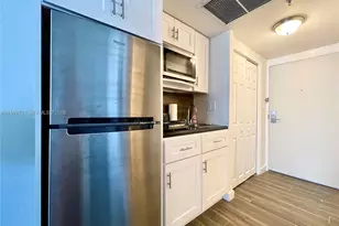 19201 Collins Ave, Sunny Isles Beach, FL 33160 - Photo 5