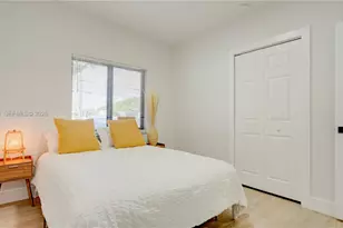 2736 NW 21st Ave, Oakland Park, FL 33311 - Photo 17