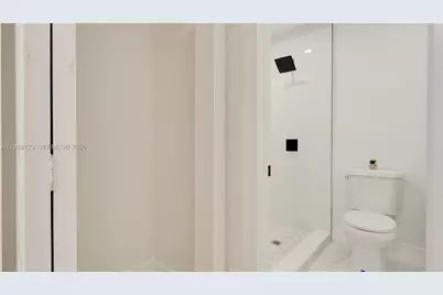 2736 NW 21st Ave, Oakland Park, FL 33311 - Photo 7