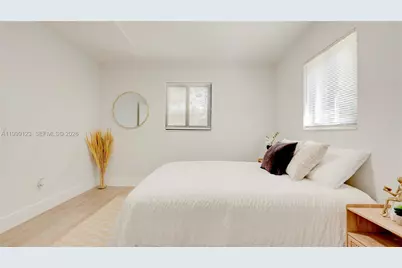 2736 NW 21st Ave, Oakland Park, FL 33311 - Photo 3