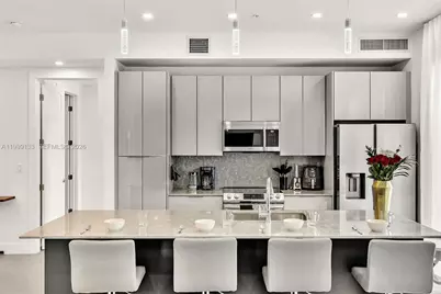 2100 Miami Rd #204, Fort Lauderdale, FL 33316 - Photo 21