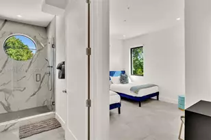 2100 Miami Rd, Fort Lauderdale, FL 33316 - Photo 13