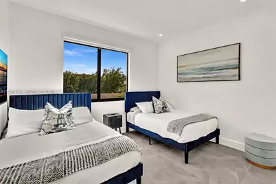 2100 Miami Rd #204, Fort Lauderdale, FL 33316 - Photo 17