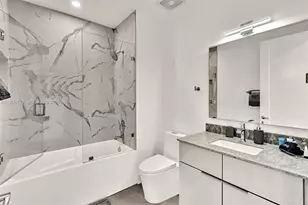 2100 Miami Rd, Fort Lauderdale, FL 33316 - Photo 19