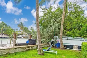 3915 N Meridian Ave, Miami Beach, FL 33140 - Photo 17