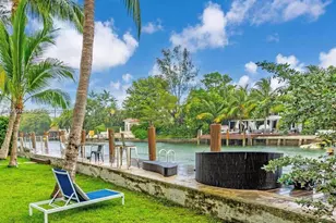 3915 N Meridian Ave, Miami Beach, FL 33140 - Photo 15