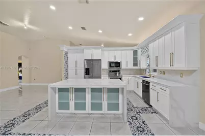 6931 SW 159th Pl, Miami, FL 33193 - Photo 11