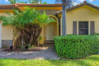 149 SE 36th Pl, Homestead, FL 33033 - Photo 3