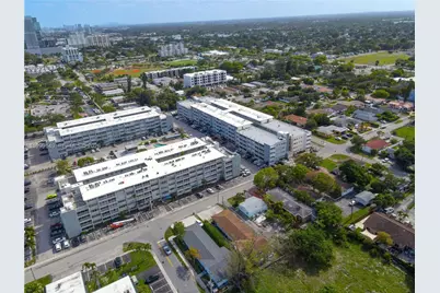 330 SE 2nd St #405F, Hallandale Beach, FL 33009 - Photo 39