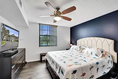 1526 Whitehall Dr #206, Davie, FL 33324 - Photo 9