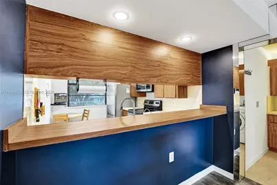 1526 Whitehall Dr #206, Davie, FL 33324 - Photo 37