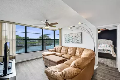 1526 Whitehall Dr #206, Davie, FL 33324 - Photo 27