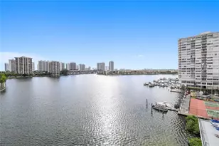 2780 NE 183rd St, Aventura, FL 33160 - Photo 31