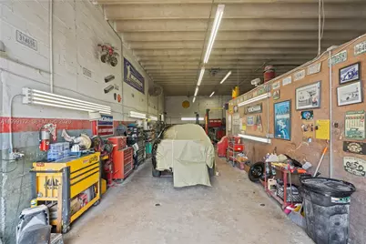 10501 SW 185th Ter, Cutler Bay, FL 33157 - Photo 11