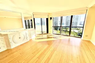 2000 Island Blvd, Aventura, FL 33160 - Photo 31