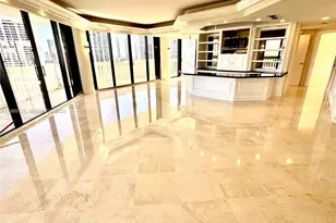 2000 Island Blvd, Aventura, FL 33160 - Photo 13