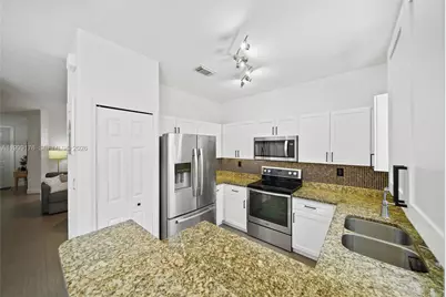 11613 NW 78th St, Doral, FL 33178 - Photo 29