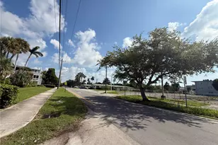 141 NE 10th Ave, Hallandale Beach, FL 33009 - Photo 47
