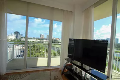 19501 W Country Club Dr #1014, Aventura, FL 33180 - Photo 21