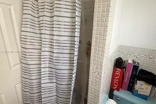 141 NE 10th Ave, Hallandale Beach, FL 33009 - Photo 35