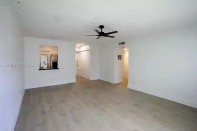 530 SE 2nd Ave #F2, Deerfield Beach, FL 33441 - Photo 3